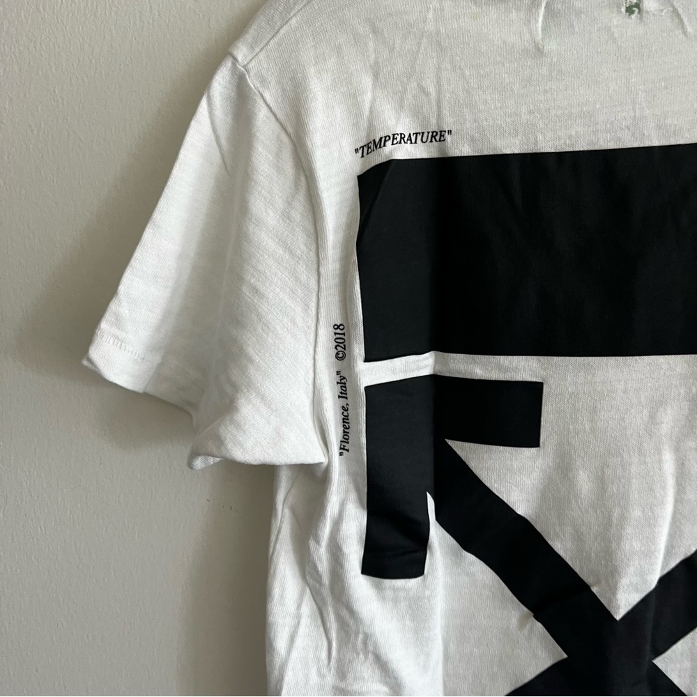 OFF-WHITE Mona Lisa Temperature T-shirt men’s size XXS small rip on top in back - Picture 8 of 10